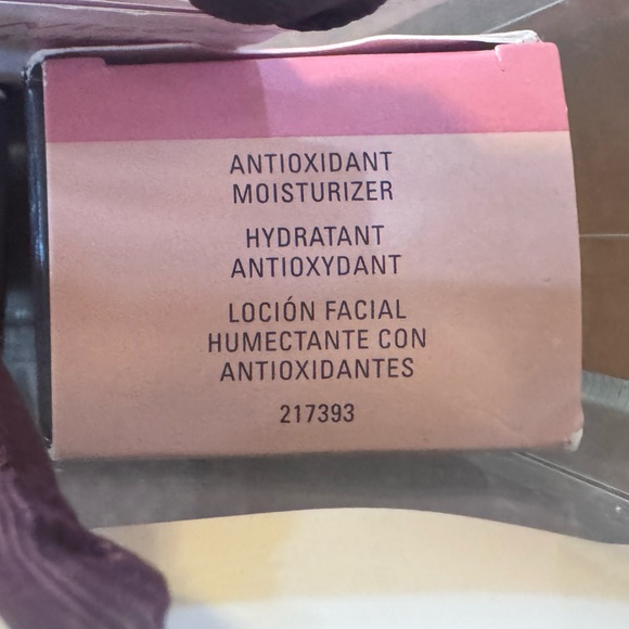 Mary Kay TimeWise Miracle Set, normal to dry skin type - Picture 4 of 4